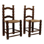 Paire de chaises rustiques en bois tourn� et assise en paillage