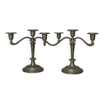 Paire de chandeliers � trois lumi�res en m�tal argent�