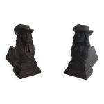 Paire de chenets en fonte � l'effigie d'un mousquetaire