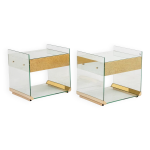 Paire de chevets ou bouts de canap� en laiton, verre et miroir. ann�es 70.