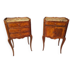 Paire de chevets style louis xv en marqueterie bois de rose