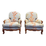 Paire de fauteuils bergres de style louis xv