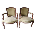 Paire de fauteuils cabriolets de style louis xv en bois moulur� - xix�me