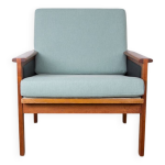 Paire de fauteuils danois en teck, tissu et cuir, modle n4 capella illum wikkels / niels eilersen. ...