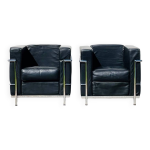 Paire de fauteuils type lc2 le corbusier. vintage