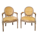 Paire de fauteuil médaillon style louis xvi Paire de fauteuil médaillon style louis xvi