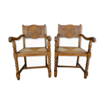 Paire de fauteuils no - basques, en bois et assise paille