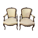 Paire de fauteuils style louis xv beige