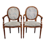 Paire de fauteuils style louis xvi a dossiers mdaillons poque xxme