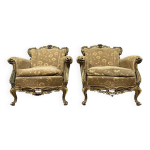Paire de fauteuils vnitiens de style louis xv en bois dor vers 1950