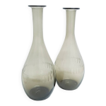 Paire de grands vases en verre fum grav