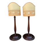 Paire de grandes lampes rtro pied colonne en bois 72 cm