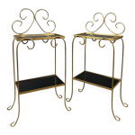 Paire de gu�ridons vintage en m�tal dor�, plateaux en c�ramique �maill�e