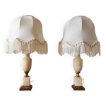 Paire de lampes anciennes en albtre et laiton