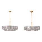 Paire de lustres en laiton et cristal doria leuchten du milieu du siècle, années 1960 Paire de lustres en laiton et cristal doria leuchten du milieu du siècle, années 1960
