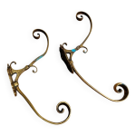 Paire de patères anciennes en bronze doré Paire de patères anciennes en bronze doré