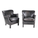 Paire de petits fauteuils clubs en cuir