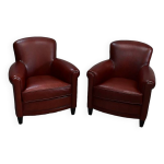 Paire de petits fauteuils club en cuir de mouton - reproduction Paire de petits fauteuils club en cuir de mouton - reproduction