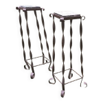 Paire de sellettes brutalistes en fer patin et marbre vein, annes 1960