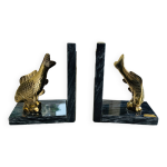 Paire de serre livres en marbre et laiton