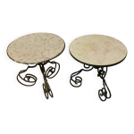 Paire de tables basses, d'appoint en fer forgé et marbre Paire de tables basses, d'appoint en fer forgé et marbre