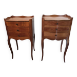 Paire de tables de chevet style louis xv en merisier Paire de tables de chevet style louis xv en merisier