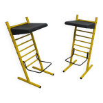 Paire de tabouret de bar italien ajustables jaune laqué et noir Paire de tabouret de bar italien ajustables jaune laqué et noir