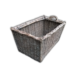 Panier en osier ancien.