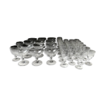 Partie de service de verres en cristal, chiffrs f ou d 40 pices