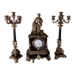 Pendule avec 2 candlabres