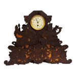 Pendule  foret noire  r�alis�e en bois finement ajour�