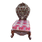 Petit fauteuil anglo indien en bois exotique