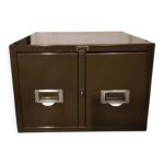 Petit meuble de rangement industriel