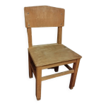 Petite chaise en bois
