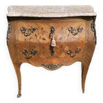 Petite commode style louis xv forme galbe en marqueterie
