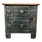 Petite cuisini�re � bois en fonte �maill�e