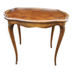 Petite table d'appoint en noyer et marqueterie