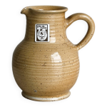 Pichet en cramique tourn  la main