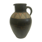 Pichet en terre cuite patin�e