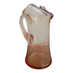 Pichet en verre fum�