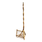 Pied de lampadaire en rotin avec porte - revues Pied de lampadaire en rotin avec porte - revues