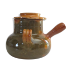 Pignate en provence ou marmite en terre cuite vernisse.
