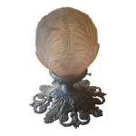 Plafonnier art déco en bronze et pâte de verre vieux rose motif floral Plafonnier art déco en bronze et pâte de verre vieux rose motif floral