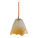 Plafonnier français ancien en verre opalescent et orange, suspension française - vers 1960 Plafonnier français ancien en verre opalescent et orange, suspension française - vers 1960