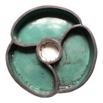 Plat en raku avec 4 compartiments pouvant servir de plat apritif