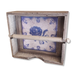 Plateau en bois patiné gris, fond en céramique, pour serviettes de table / serviettes en papier Plateau en bois patiné gris, fond en céramique, pour serviettes de table / serviettes en papier