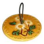 Plateau à fromages jaune décor fleurs style vallauris Plateau à fromages jaune décor fleurs style vallauris