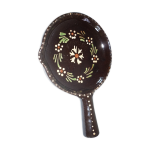 Polon en cramique marron, de cors fleurs
