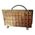 Porte - revues anglais en laiton repouss 1960