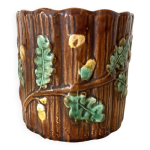 Pot en barbotine ancien dcor de glands